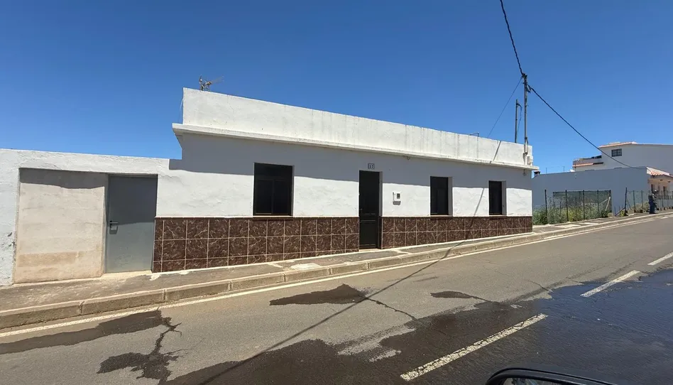 Casa tradicional canaria con vistas al mar